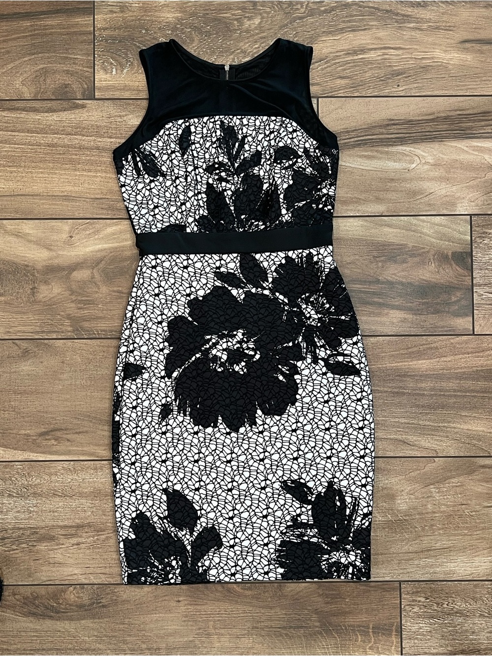 Julian Taylor Black & White Sleeveless Lace-Overlay Midi Dress